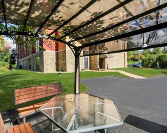 Comfort Inn Cranberry Twp. - Mars - Patio