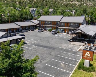 Adventure Inn Durango - Durango - Building