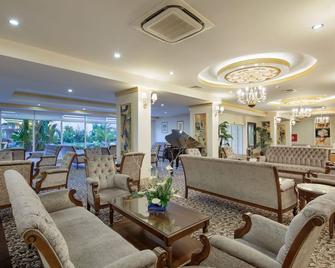 Crystal Tat Beach Golf Resort & Spa - Belek - Lounge