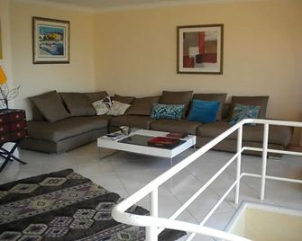 Chambre Hotes Wagram - Ajaccio - Wohnzimmer