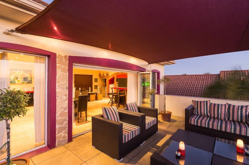 Pink Rose Guesthouse & Spa - סומרסט ווסט - מרפסת