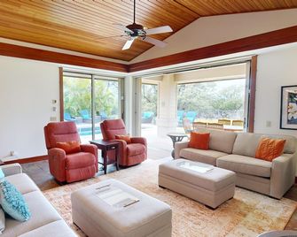 Pih Seabreeze Amazing Family Home Private Pool Spa Bikes - Waikoloa Village - Вітальня