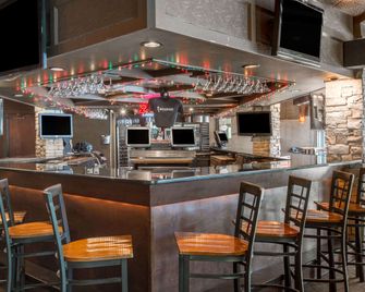 Baymont by Wyndham Bartonsville Poconos - Bartonsville - Bar