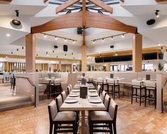 Sandman Hotel & Suites Kelowna - Kelowna - Restaurant