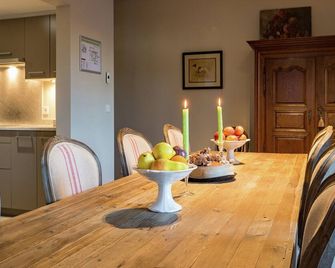 Holiday Home in Gedinne by the River - Vencimont - Salle à manger