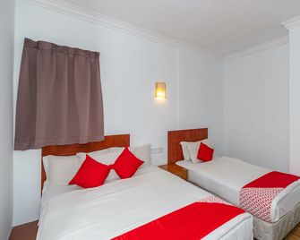Super OYO 89847 Switz Paradise Hotel - Kota Kinabalu