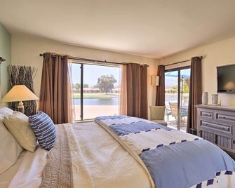 Patio, Grill And Resort Perks Palm Deser - Palm Desert