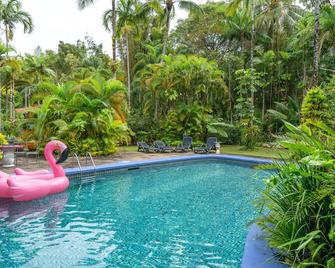 Pink Flamingo Resort - Port Douglas