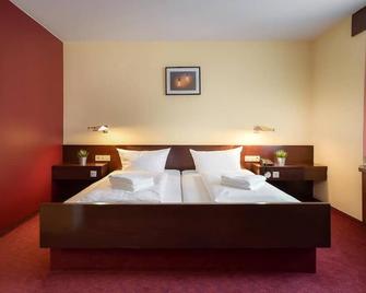 Hotel am Kappelberg - Fellbach - Bedroom