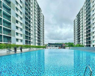 Desaru Utama Residence by Stayrene - Bandar Penawar - Bazén