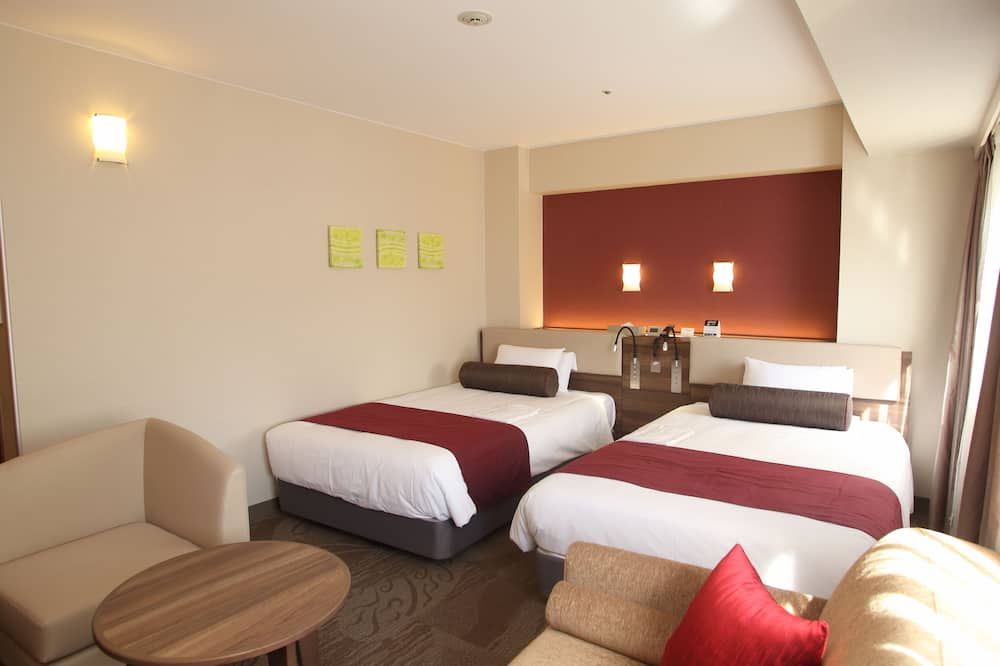 كيكيو إكس هوتل تاكاناوا