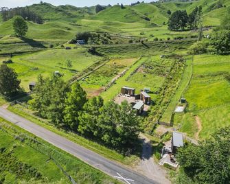 Henge Cabin by Tiny Away - Kaimata - Outdoor view
