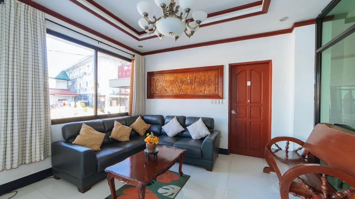 RedDoorz Premium near Museo De Baler