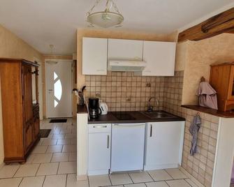 Aux Trois Sapins - Montcheutin - Vouziers - Cuisine
