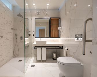 Vila Luz - Lagos - Baño