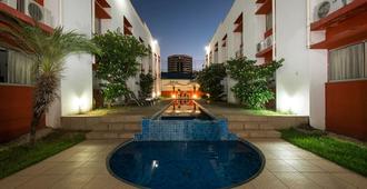 歐洲福爾姆拉公寓酒店 - 特雷西納 - 特雷西納 - 游泳池