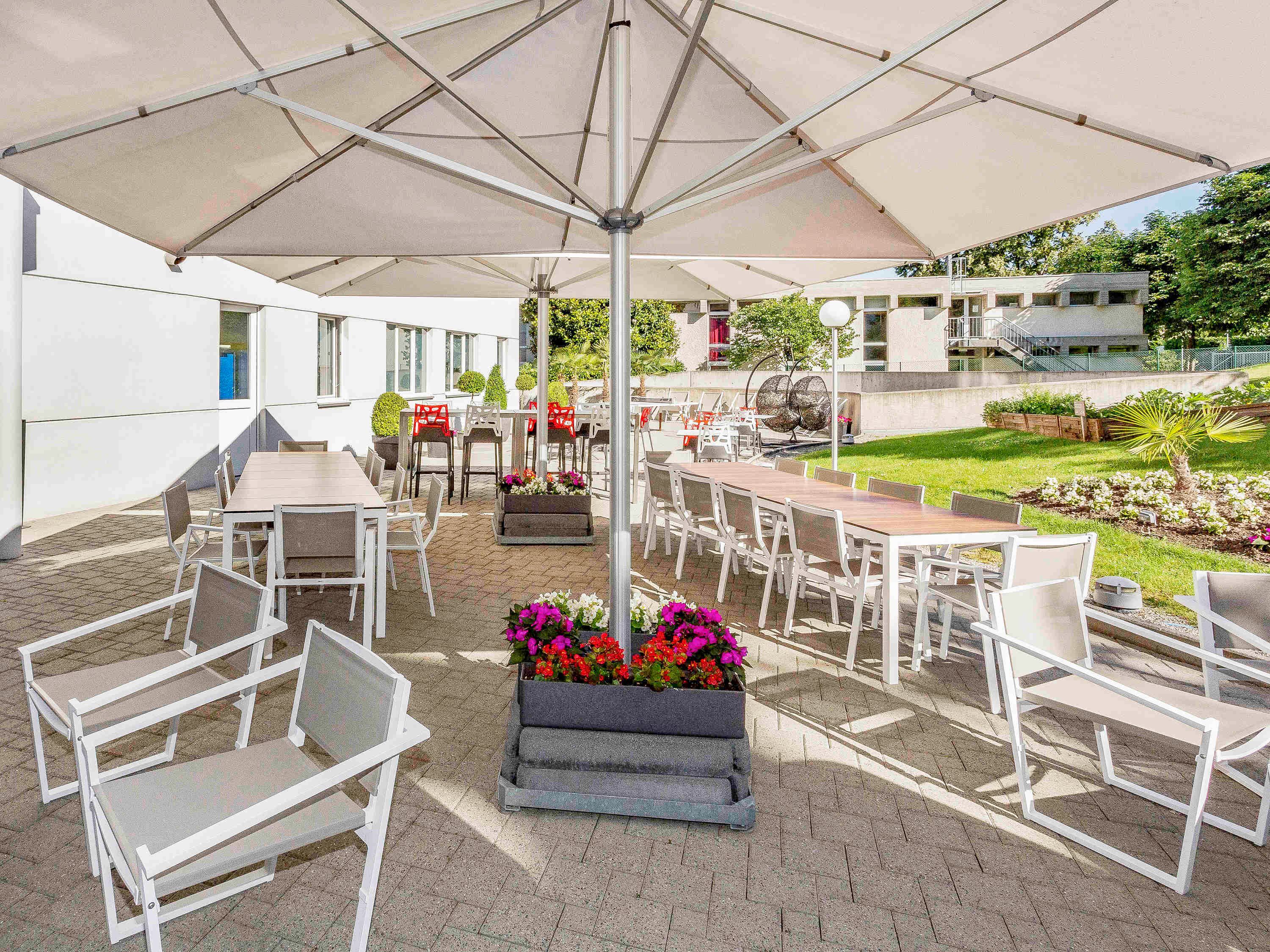 Novotel Suites Genève Aéroport - ג'נבה - פטיו