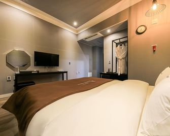 Merrymud Hotel - Boryeong - Bedroom