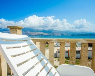 Xenia Ionis Luxury Apartments - Lixouri - Balcony