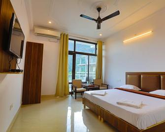 hotel tapovan cottage - Rishikesh - Bedroom