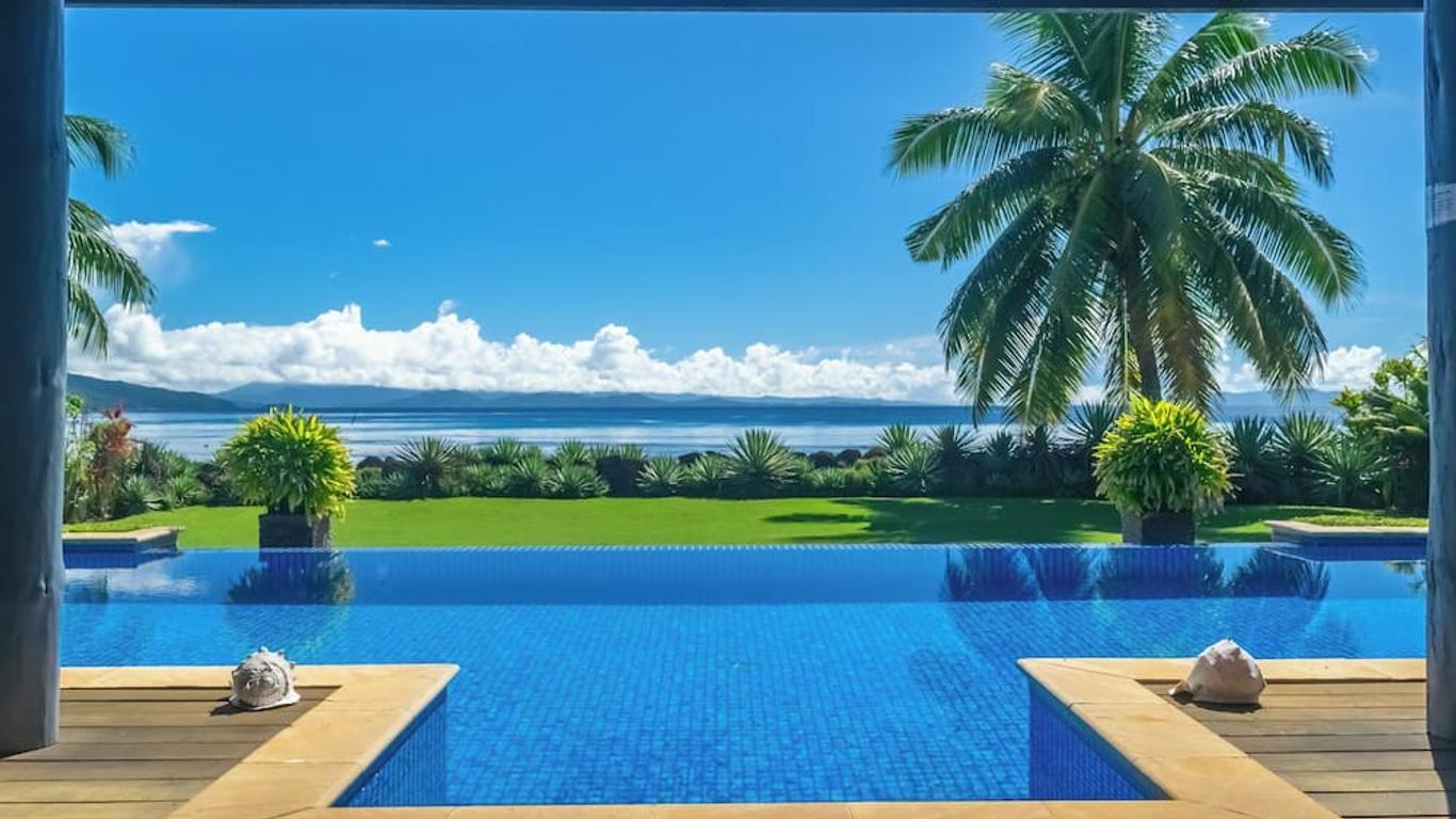 Aroha Taveuni Beachfront Bures