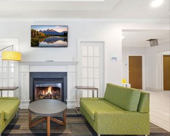 Holiday Inn Express & Suites Bethlehem Arpt-Allentown Area By IHG - Bethlehem - Sala de estar