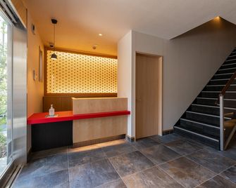 Grand Base Hakata Gofuku - Fukuoka