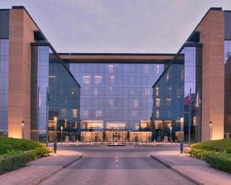 Views Hotel & Residences - Thuwal - Building