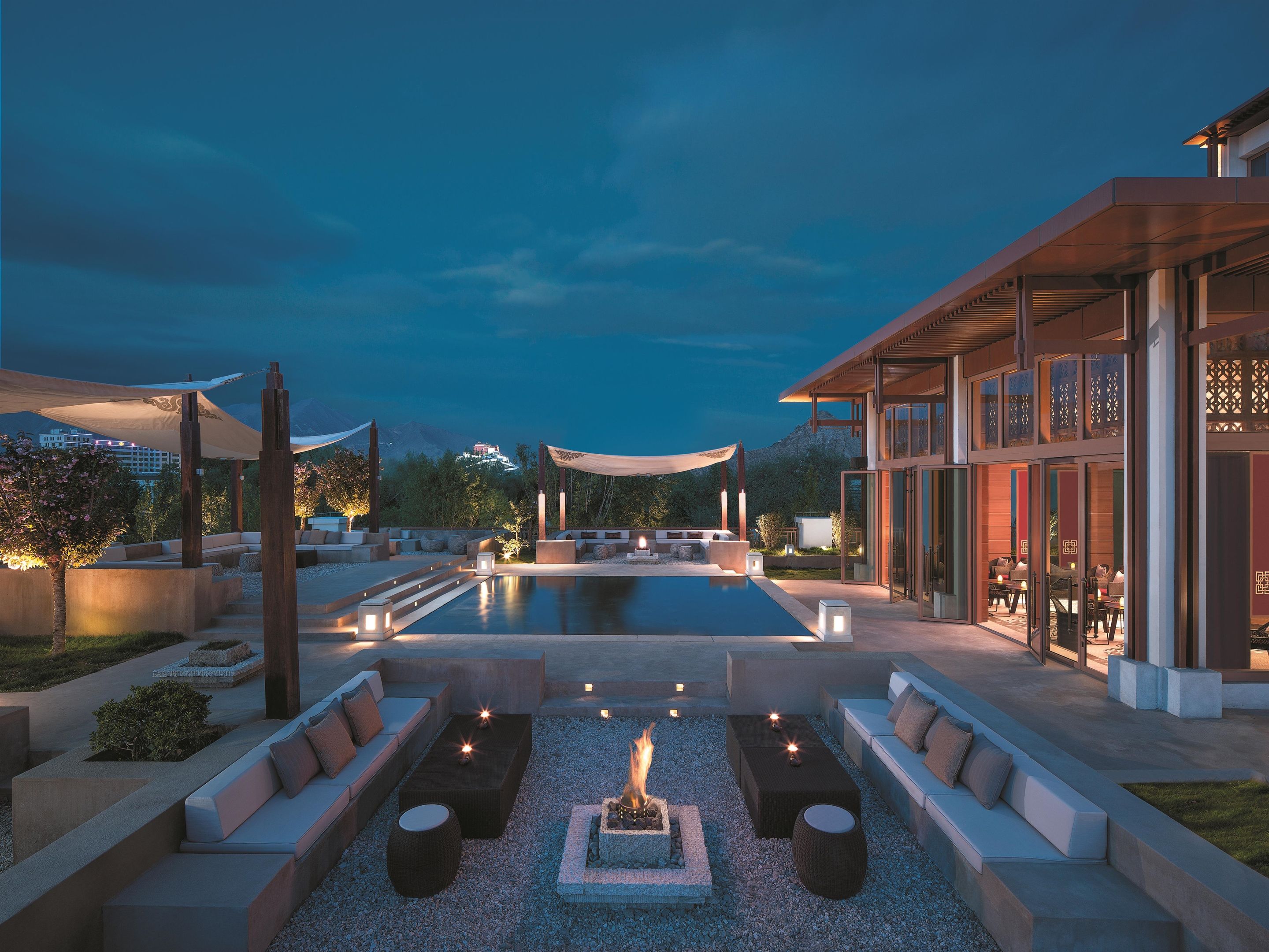 Other view of Shangri-La Lhasa