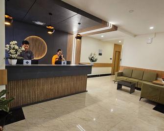Emerald Urban Comforts - Mysore - Recepción
