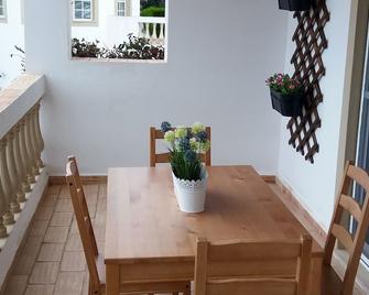 Spacious apartment with stupendous ocean views, 200 m from beach. - Praia da Luz - Dining room