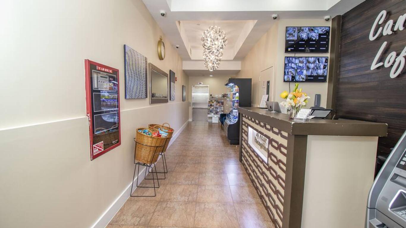Canal Loft Hotel