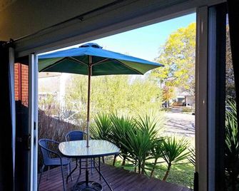 Quantrill Avenure Retreat - Benalla - Balkon