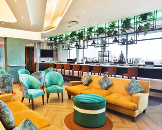 Holiday Inn Johannesburg - Rosebank By IHG - Johannesburg - Oleskelutila