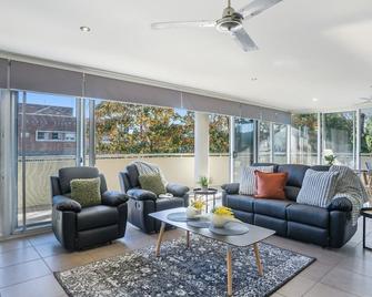 Evans River Apartment - 2.18 Oak Street - Evans Head - Sala de estar