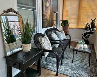 Harvrd-Mit-B.U./Parkfree/Single Family Residence - בוסטון - סלון