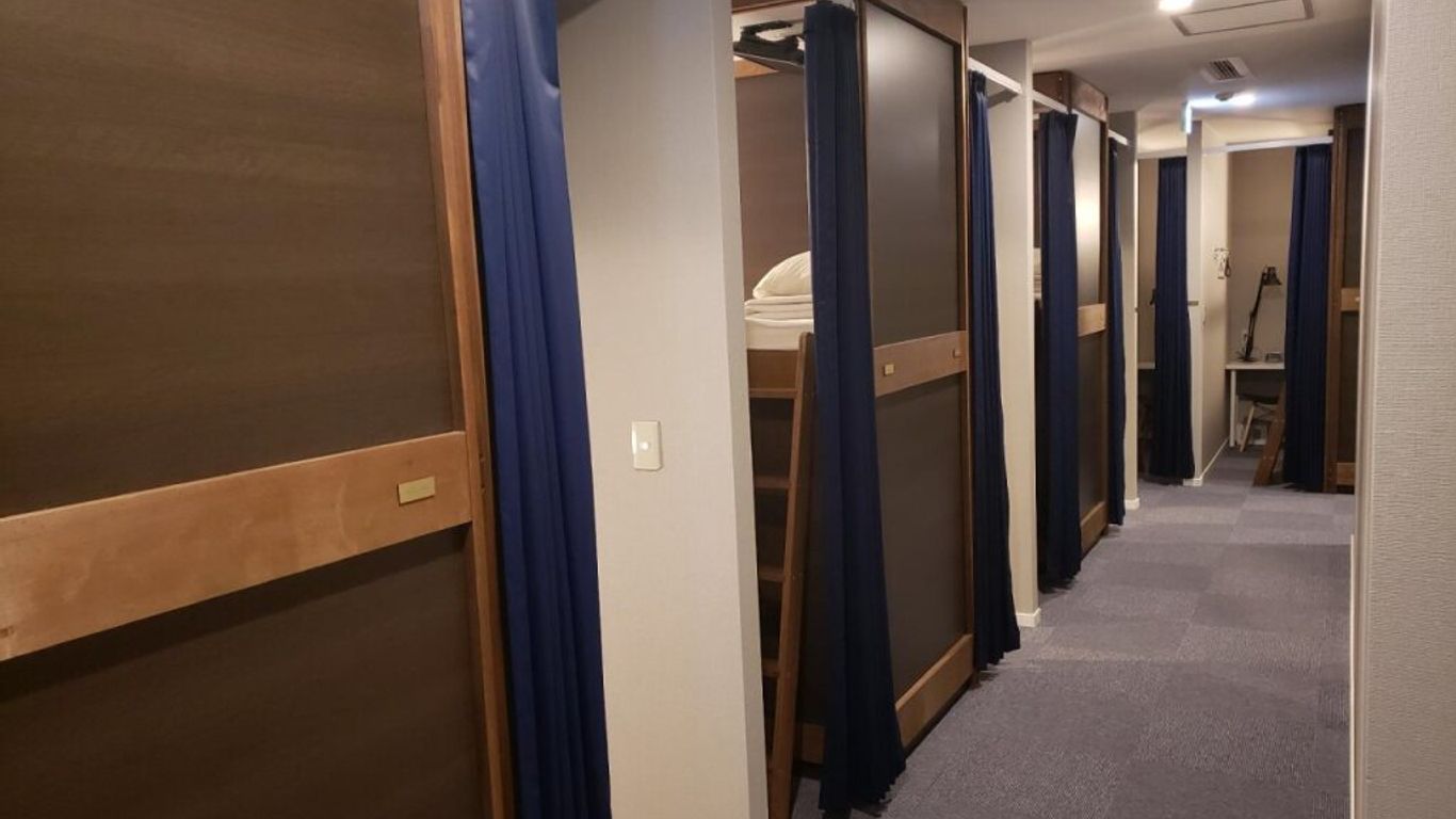 هوتل كارنا إيه