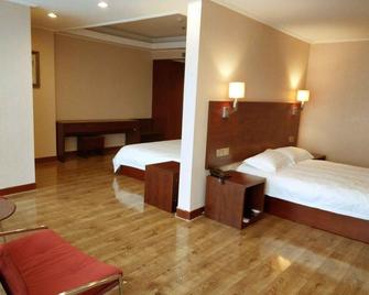 Shenyang Airport Hotel - Shenyang - Bedroom