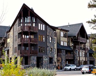 Luxury Canmore Vacations - Canmore - Edificio