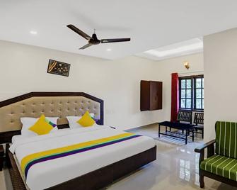 Itsy Hotels Regalia Grand, 500 Mtrs From Madikeri Fort - מדיקרי - חדר שינה