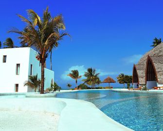 Kijani Beach Villas - Bwejuu - Zwembad