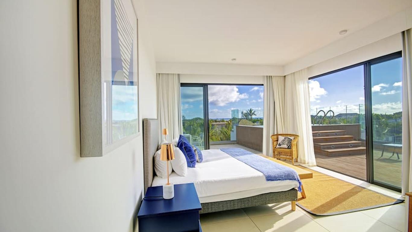 Mythic Suites & Villas
