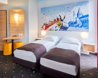 B&B Hotel Mainz-Hbf - Magonza - Camera da letto