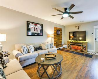 Family Getaway Near Callaway Gardens - Manchester - Sala de estar