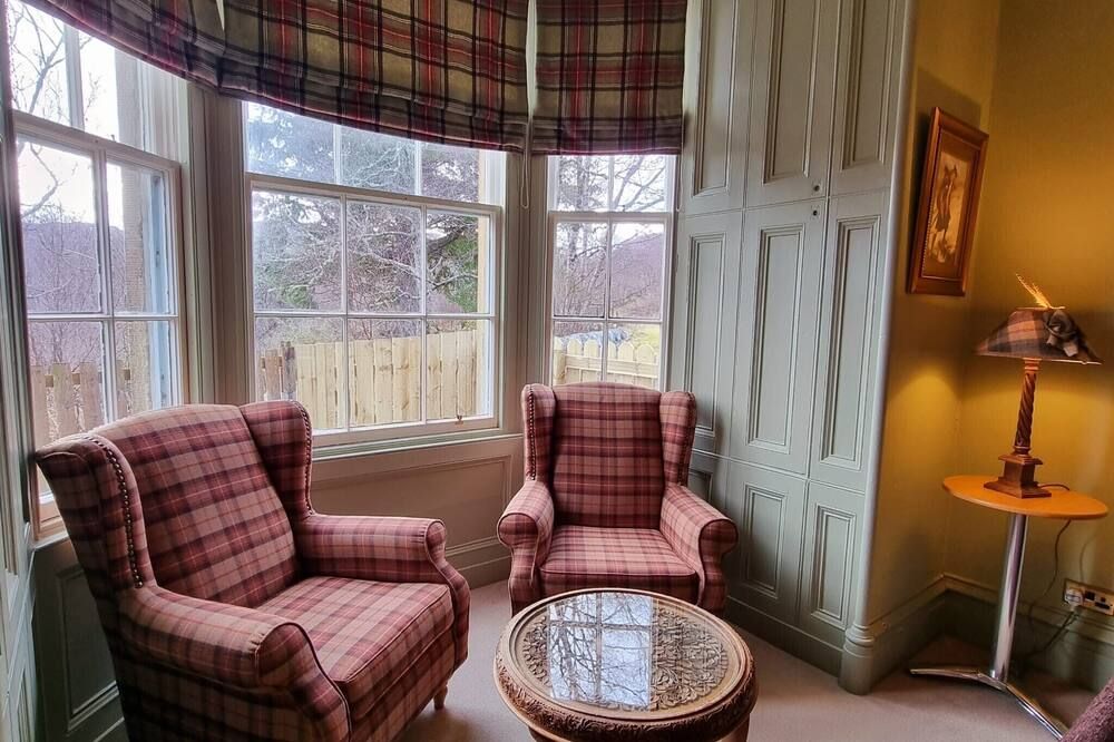 لوتش ماري هوتل