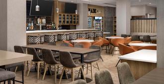 Doubletree by Hilton Chattanooga Hamilton Place - Chattanooga - Bar