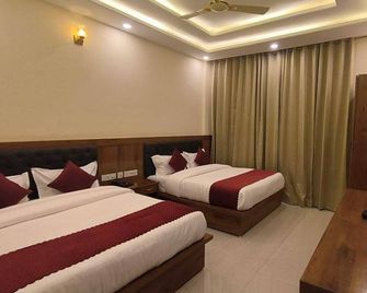Musk Hill Resort - Guptakāshi