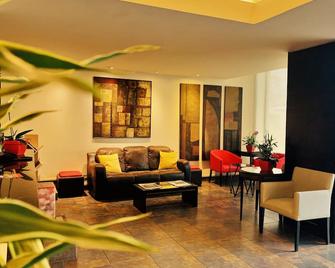 Rincon del Valle Hotel & Suites - סן חוזה - סלון