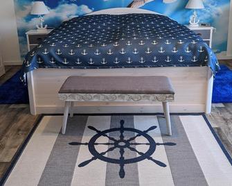 Holiday apartment Felm for 2 - 3 persons with 2 bedrooms - Holiday apartment - Osdorf