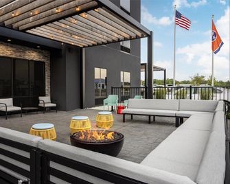 Home2 Suites by Hilton Dickson - Dickson - Budova